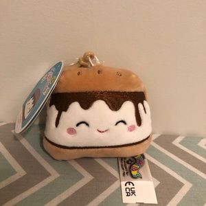 3.5” Carmelita the S’more Clip On Squishmallow